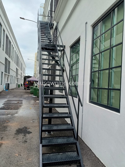 EMERGENCY STAIRCASE @SERI KEMBANGAN, BANDAR SAUJANA PUTRA, ARA DAMANSARA, KUALA LUMPUR 