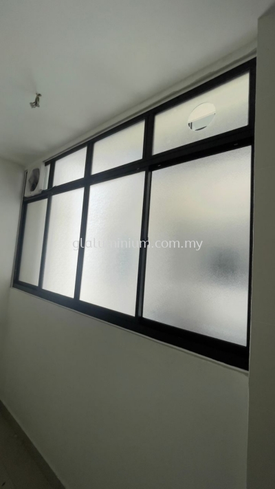 Sliding windows 4 panel + Above fit glass @Sky Condominium, Bandar Puchong Jaya, Puchong, selangor 