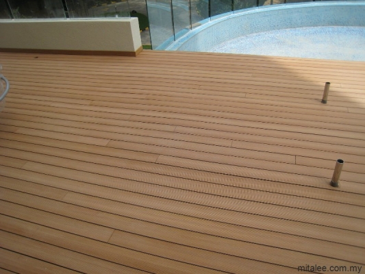 Rujukan Lantai Decking Luaran