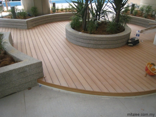 Rujukan Lantai Decking Luaran