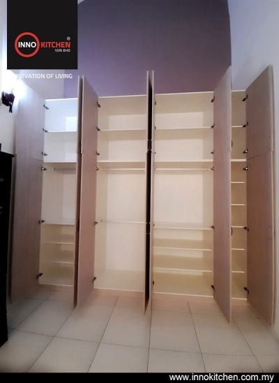 Common Oak Color Wardrobe Design In Bandar Parklands Klang