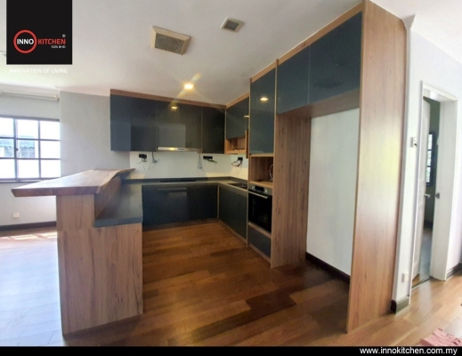 Dark Wood Drain Kitchen Cabinet Design In Country Villa Country Heights Kajang