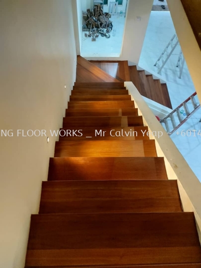 Balau wood staircase _ varnish with colour coating