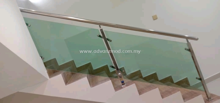 Stainless Steel Staircase Glass Railing With 12mm Light Green Tempered Glass @Segambut 