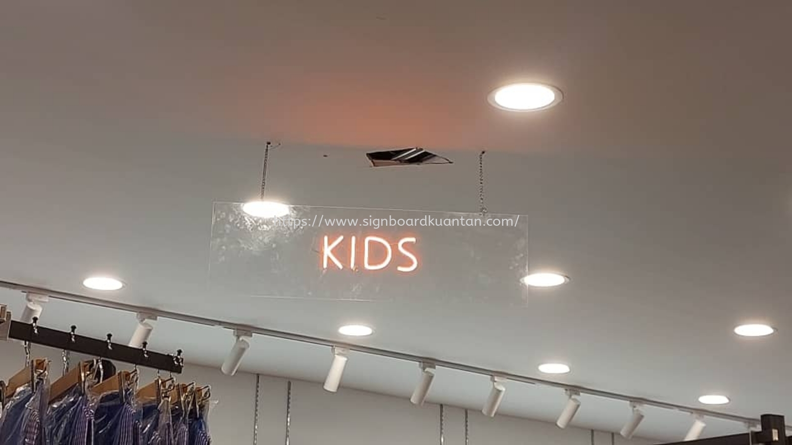 LED NEON INDOOR SIGNAGE SIGNBOARD AT SHOPPING MALL