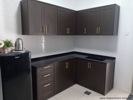 Johor Bahru Charm Dark Brown 5G Euro Style Aluminium Kitchen Cabinet Examples