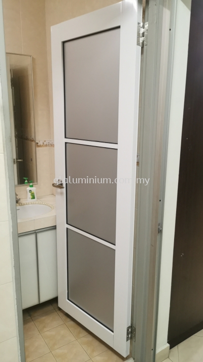 Aluminium swing door ( 1" x 4") @Jalan Berlian 16,Taman Berlian, Sungai jelok, Kajang 