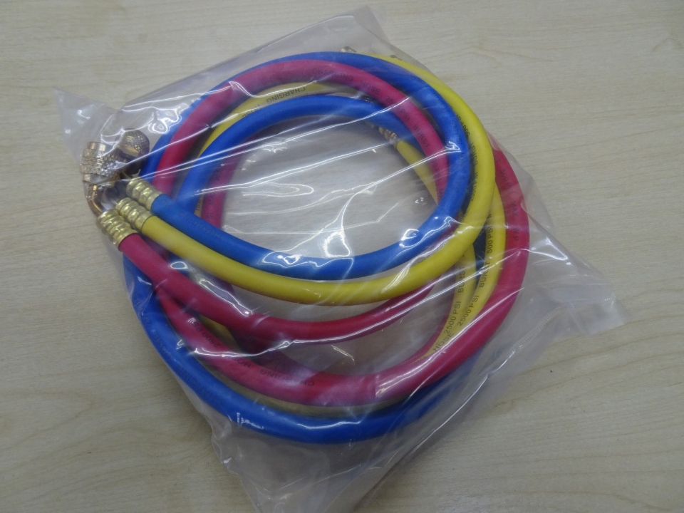 SUN EYE 360-RYB 5FT (R22/R134A) CHARGING HOSE (1/4" X 1/4")