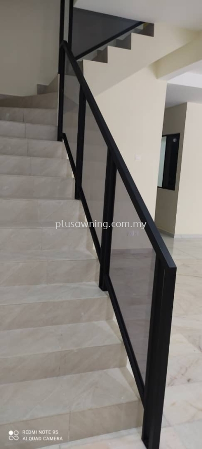 HAND RAILING WITH GLASS @SEMENYIH, KAJANG, SELANGOR