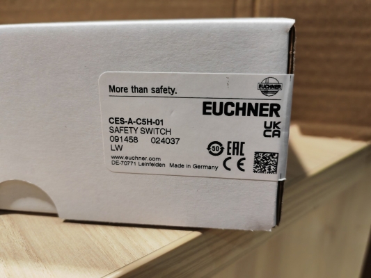 EUCHNER CES-A-C5H-01 091458 SAFETY SWITCH Malaysia Thailand Singapore Indonesia Philippines Vietnam Europe USA