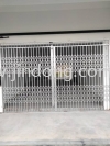  Mould Steel Collapsible Door 