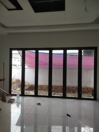 semenyih folding door aluminium 