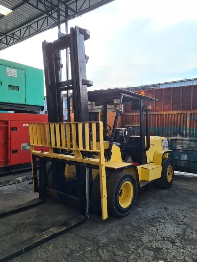 RENTAL 7 TON DIESEL FORKLIFT