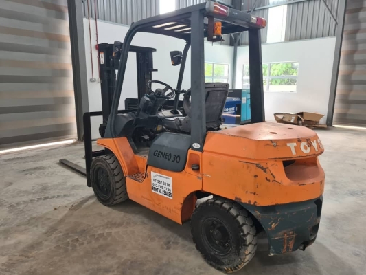 USED TOYOTA 7FD 3 TON DIESEL FORKLIFT FOR SALE