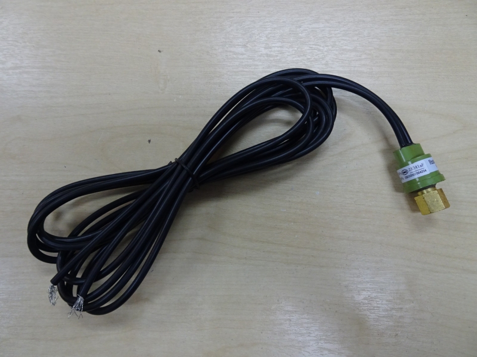 TRANE H20PS HIGH PRESSURE SWITCH PSI (OFF) PSI (ON) P/N : 1000-1736-P05 (RAUP500D1CXASOA)