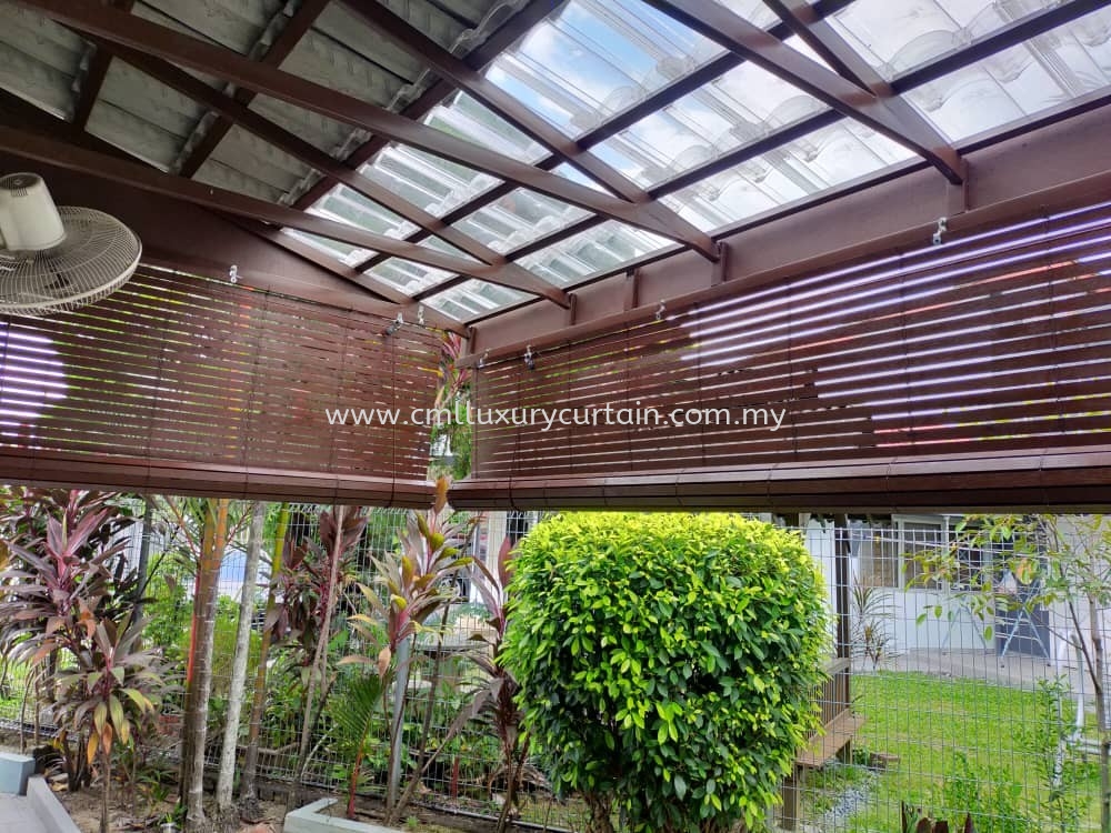 Outdoor Wooden Blind