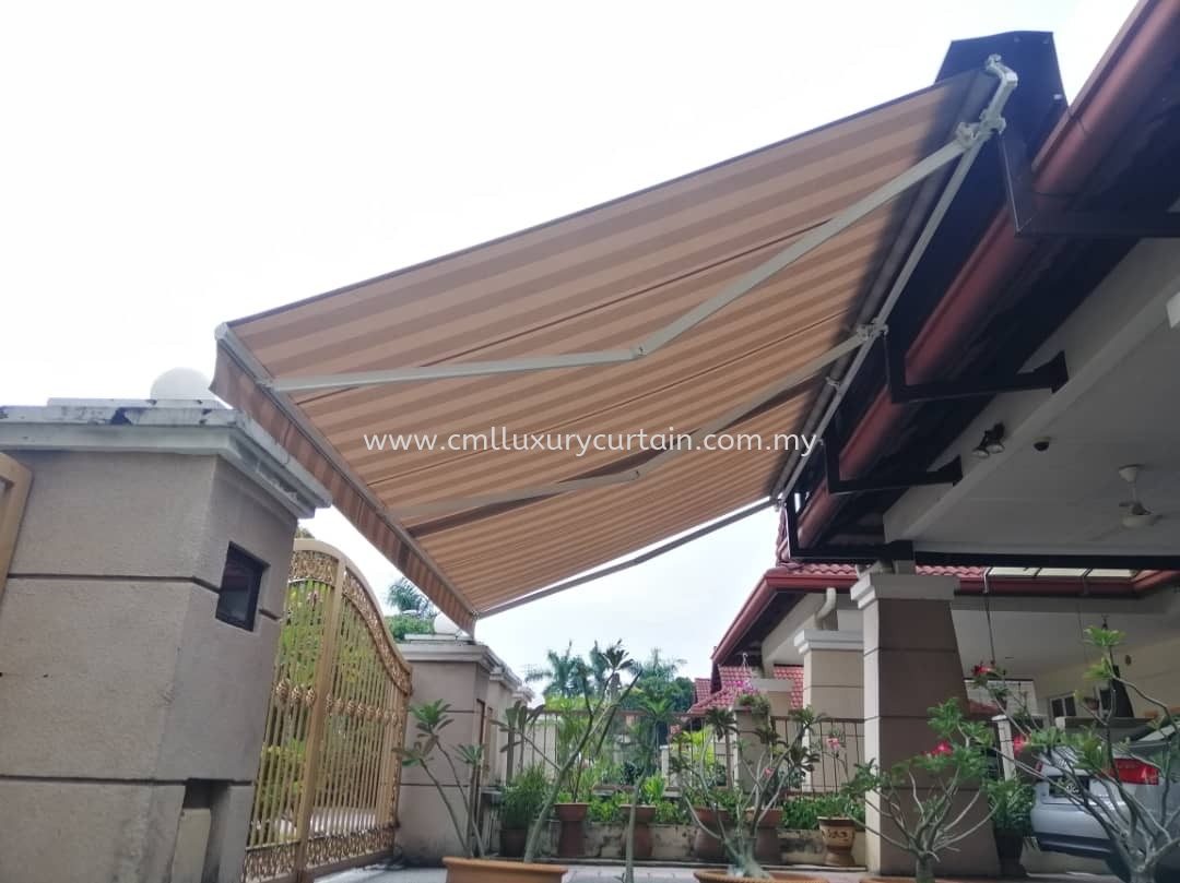 Retractable Awning