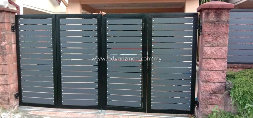 Folding Gate With Aluminium Panels 