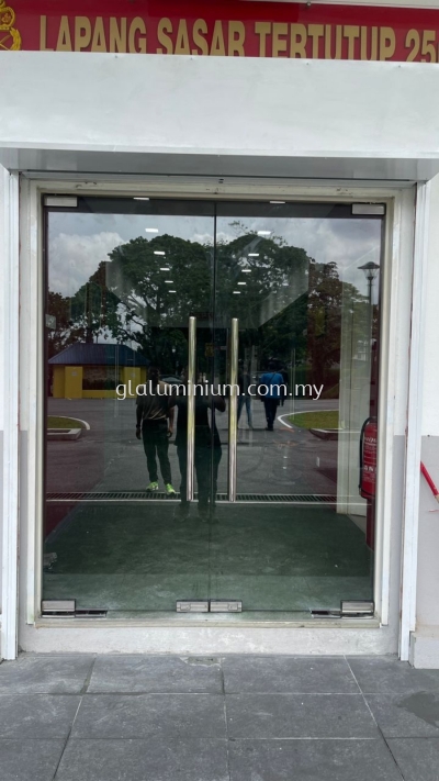 12mm tempered swing door 2 panel + frameless @Masjid Angkata Tentera, Kem Perdana, Sungai Besi 