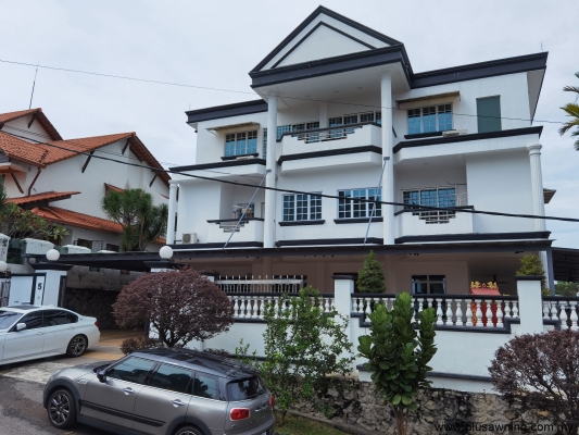 Car Porch ACP Roof Design In Taman Connaught, KL