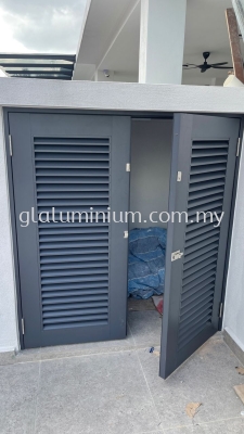 Louvres swing door 2 panel @Jalan BK7A /1, Bandar Kinrara Puchong, Puchong 