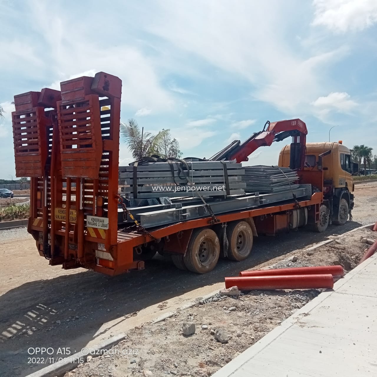 Loader Crane in Malaysia