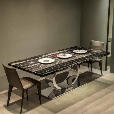 Majestic Dining Table / Silver Perlatino / 8 Seaters