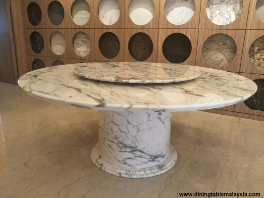 Arabescato Corchia Marble Table