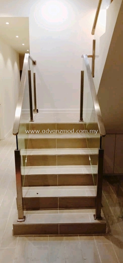 Stainless Steel Staircase Glass Railing With 12mm Tempered Clear Glass @ Setapak 