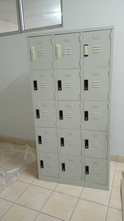 15 Compartment Locker