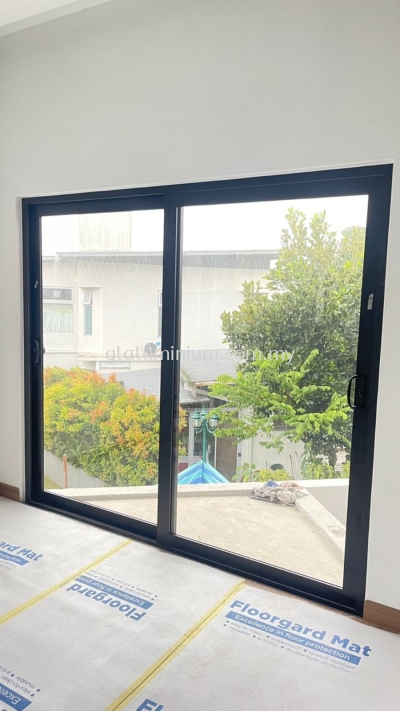 Heavy duty ( MultiLock) sliding doors 2 panel @Sierramas, jalan Cengal Pasir, Persiaran Salam, Sungai Buloh 