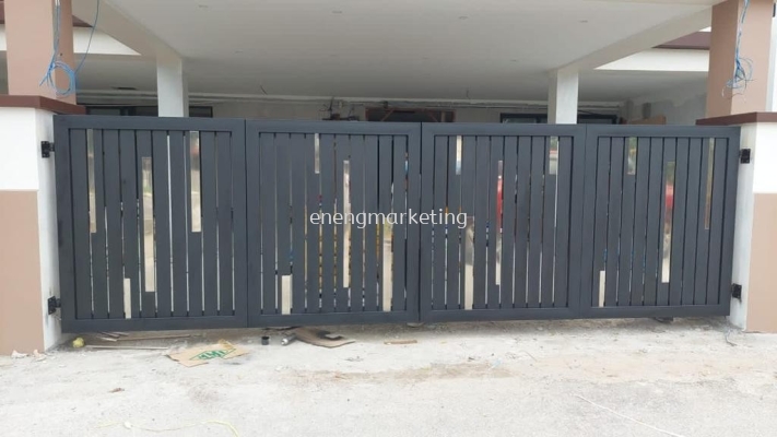 MSG 77-Mild Steel Folding Gate