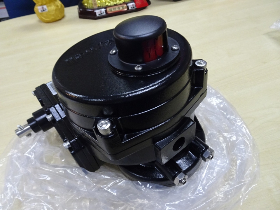 HONEYWELL BUTTERFLY VALVE V9BFW SERIES C/W ON/OFF ACTUATOR