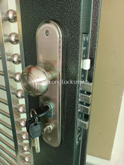 installation Anti-theft door lock