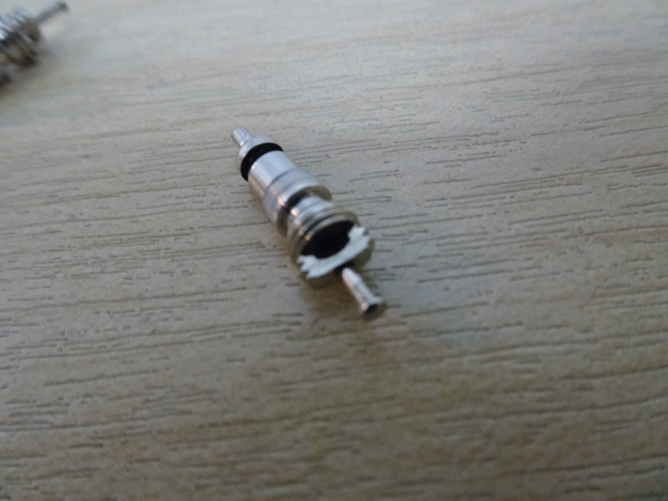 VALVE CORE (NIPPLE) FOR R12/R22/R410A (REF)