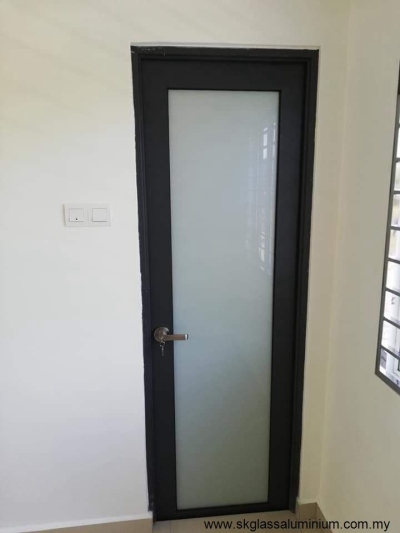 Custom Aluminium Swing Door Design Reference In Bukit Tinggi Klang