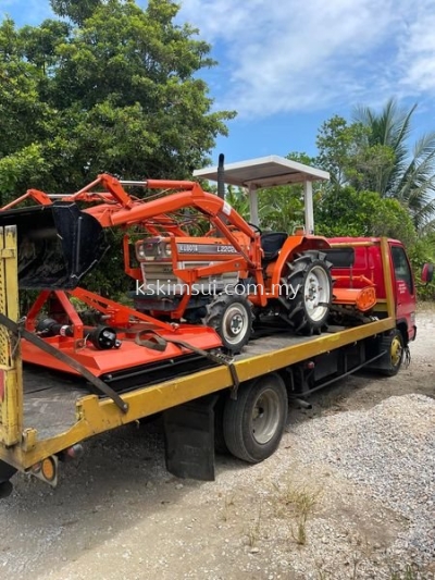 KUBOTA L2202DT C/W FRONT LOADER