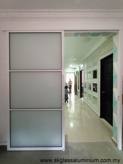 Aluminium Hanging Door Design In Bukit Tinggi Klang