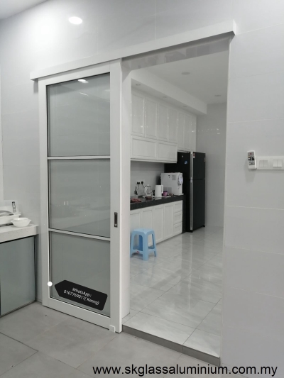 Aluminium Hanging Door Design In Bukit Tinggi Klang