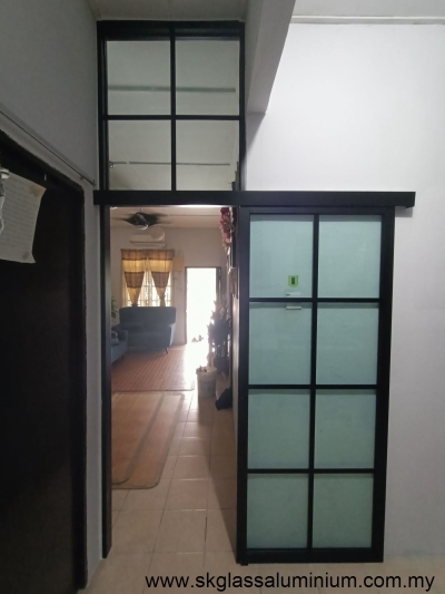 Aluminium Hanging Door Design In Klang