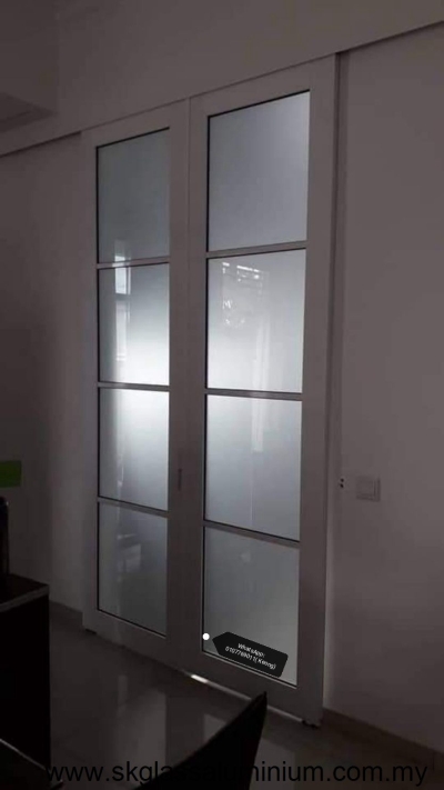 Aluminium Hanging Door Design In Putrajaya