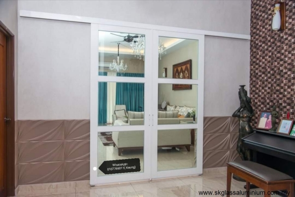Aluminium Hanging Door Design In Setia Alam
