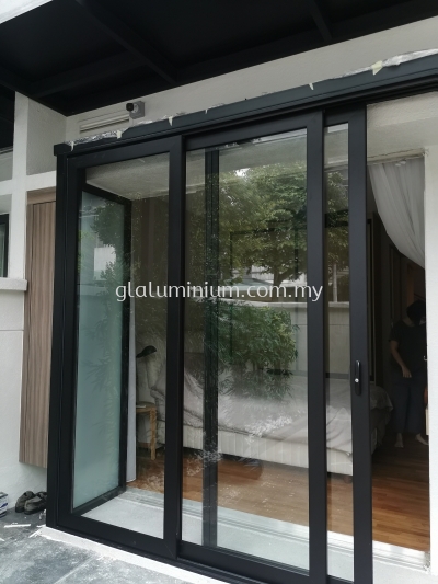 Heavy duty Sliding door ( MultiLock) 3 panels @ldamasara, jalan Rosa 4, Kuala Lumpur 