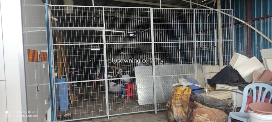 SWING GATE GI NET @PAPAVAN MALAYSIA SDN BHD, JALAN KINRARA, BANDAR KINRARA, MALAYSIA