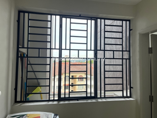 WINDOW GRILL YARD @CASA GREEN CONDOMINIUM, JALAN SRI CHERAS, CHERAS