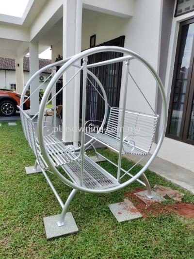 4 SEATER METAL SWING @JALAN 12/15, PJS 12, PETALING JAYA, SELANGOR