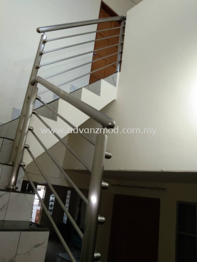 Hairline Stainless Steel Staircase 