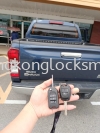 duplicate Isuzu D-MAX car key with remote control car remote