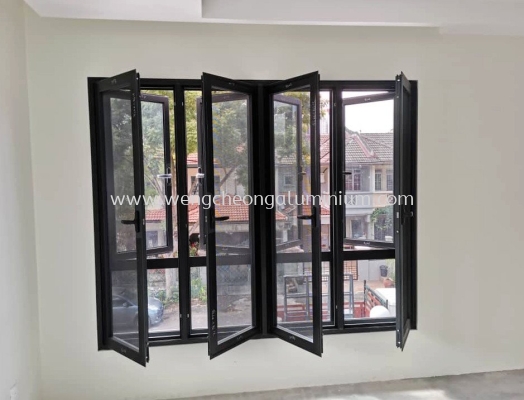 Multipoint Casement Window With Stainless Steel netting And Fixed panel