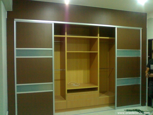 Custom Wardrobe Works By Sungai Buloh Contractor